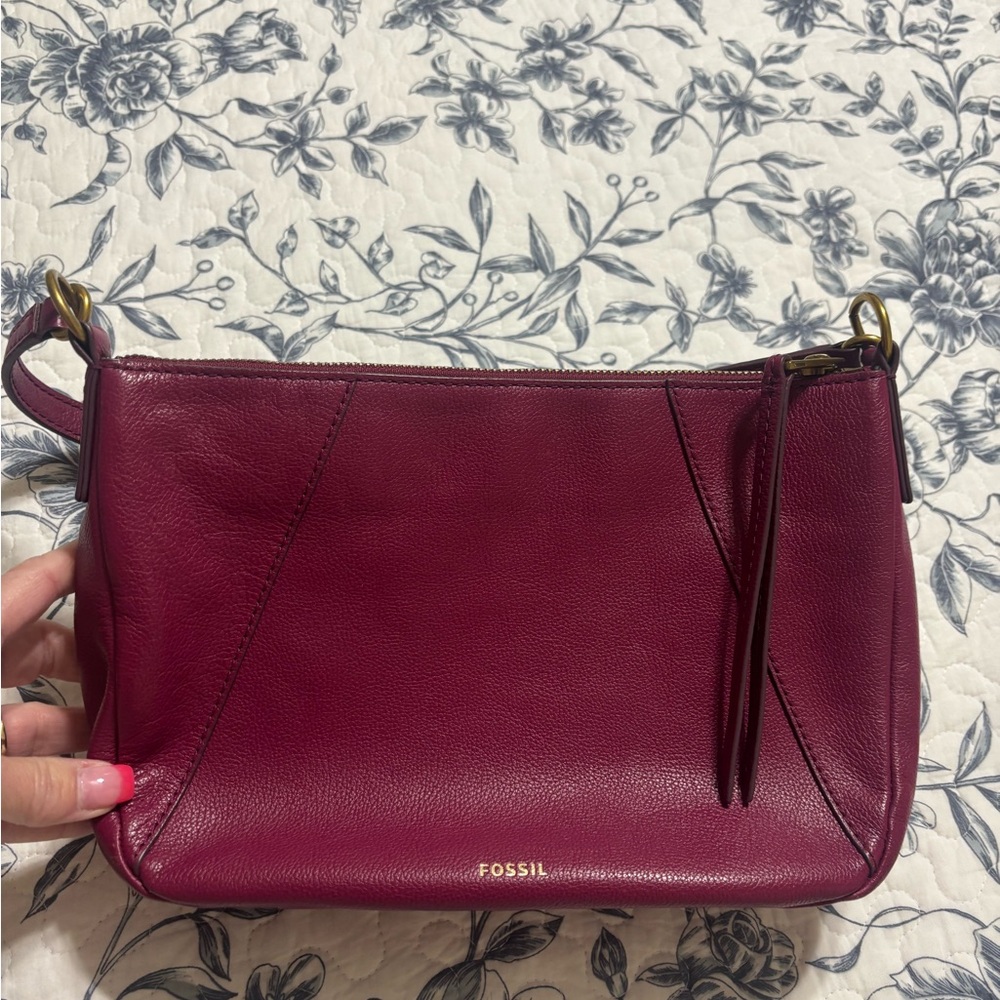 Fossil Women's Deep Pink Leather Crossbody Bag